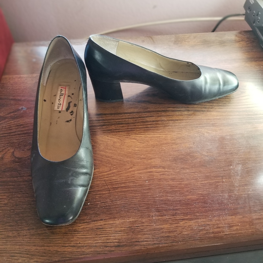 Shoe